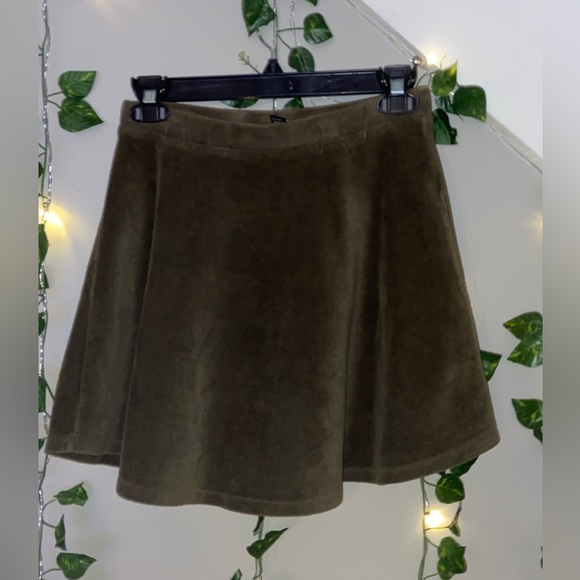 Dark Green Mini Skirt - Picture 2 of 3